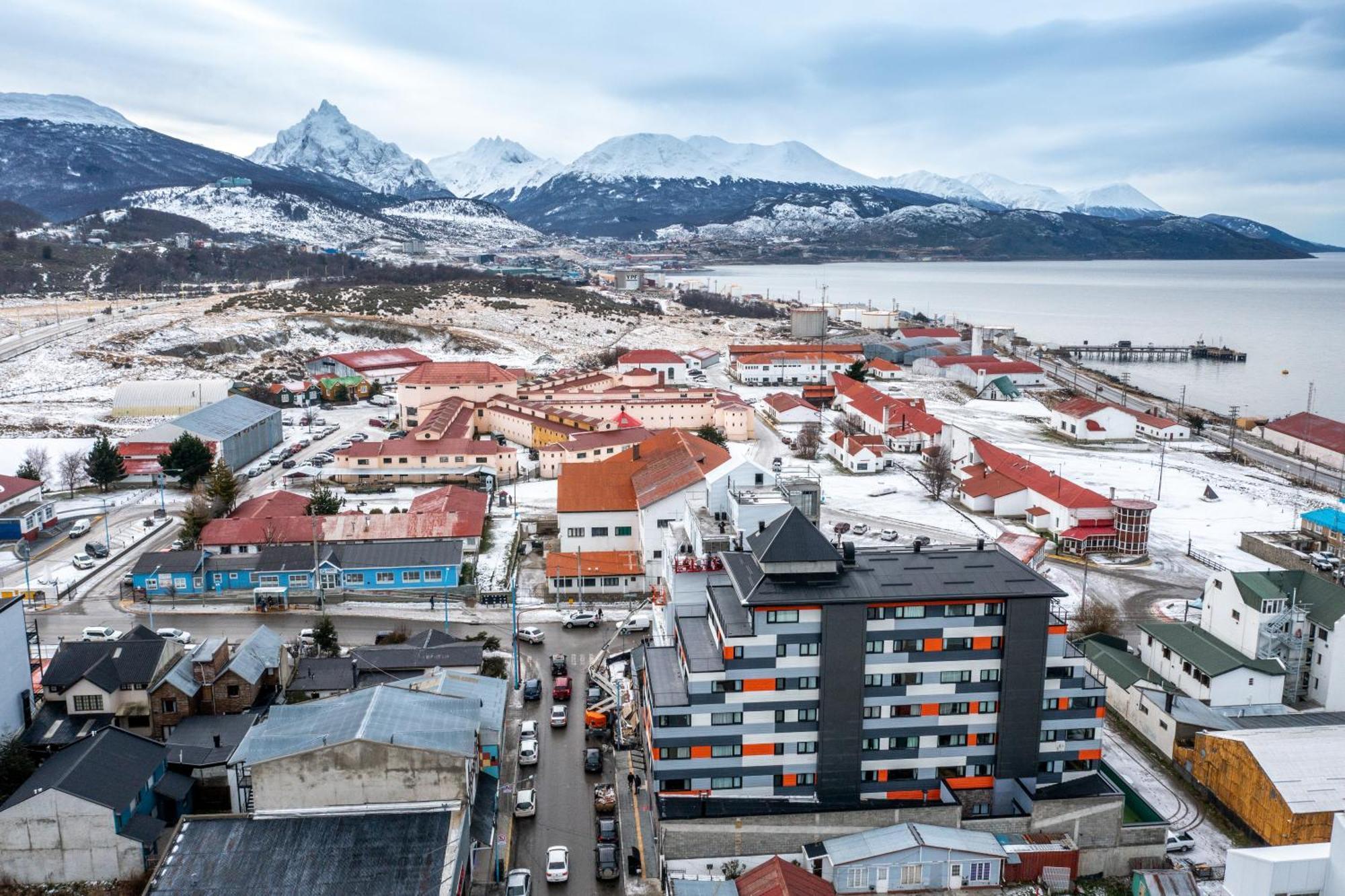Cilene Del Fuego Suites & Spa Ushuaia Exterior photo